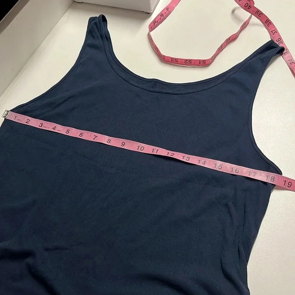 Imperfect XXL women’s bundle 6 piece rescue box 3 tank tops 3 pair shorts lounge - Picture 6 of 16